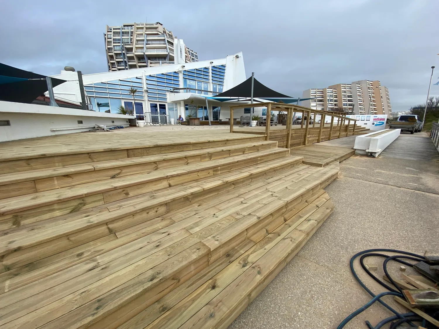 installation portail saint gilles croix de vie
